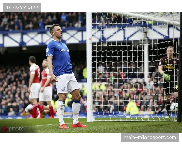 “保级六分战前瞻:埃弗顿对阵伯恩利,古迪逊公园的生死较量”