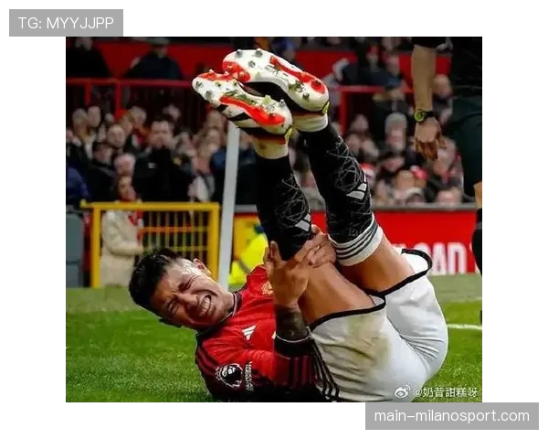 从十字韧带重伤中归来:曼联后卫利桑德罗的康复全记录